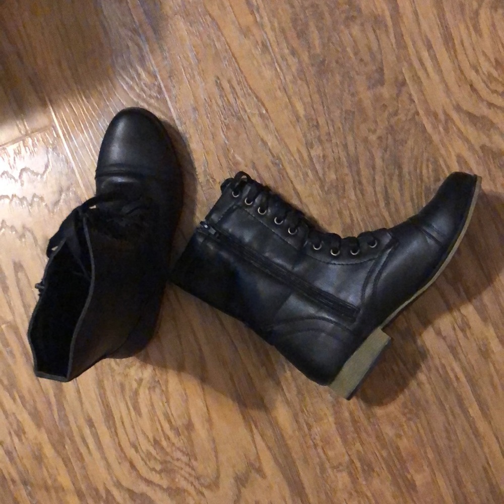 Shoes of Soul black moto boots